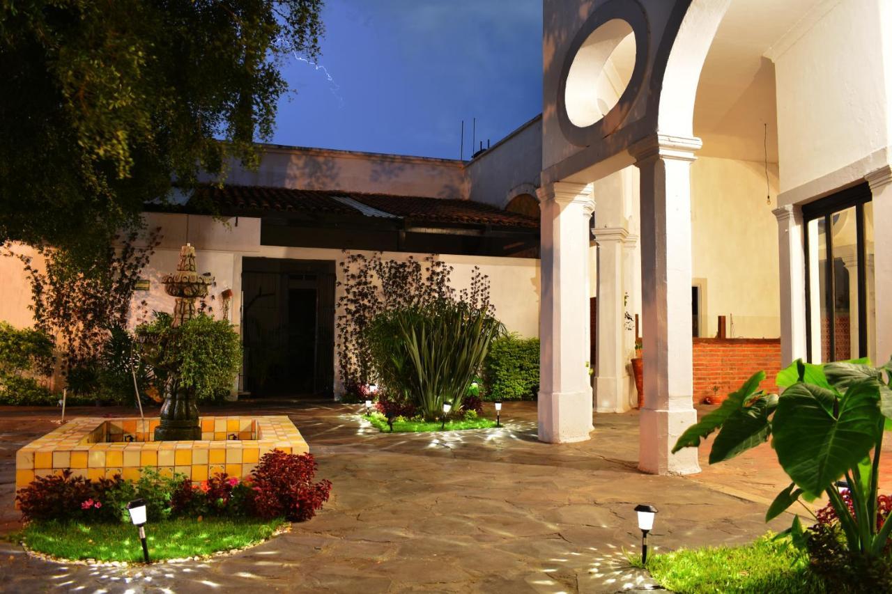 Hotel Tlaquepaque Pueblito Exterior foto