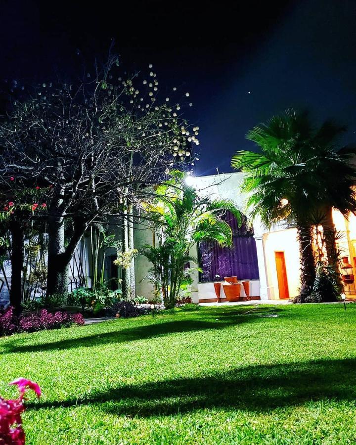 Hotel Tlaquepaque Pueblito Exterior foto